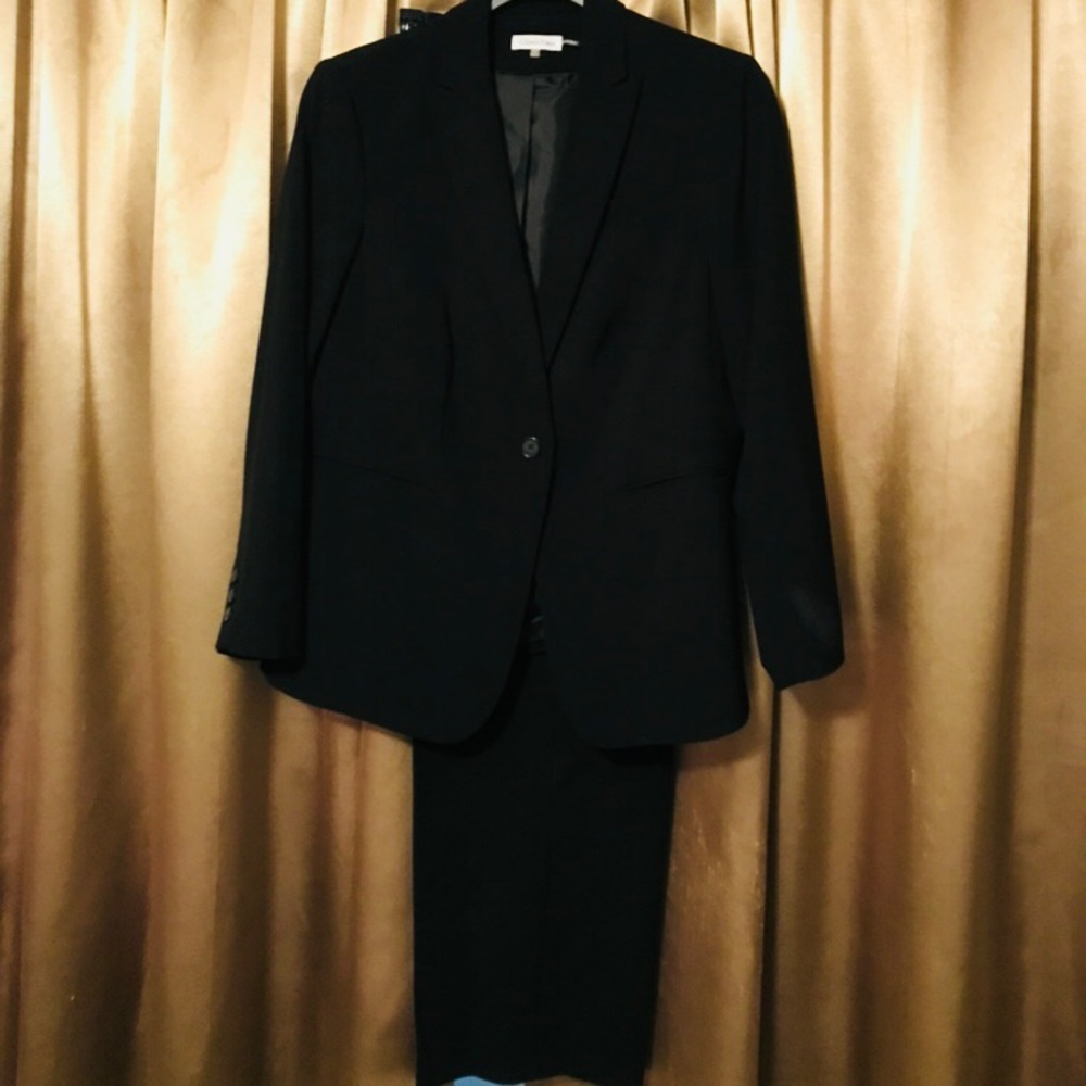 Calvin Klein Suit (Woman’s)